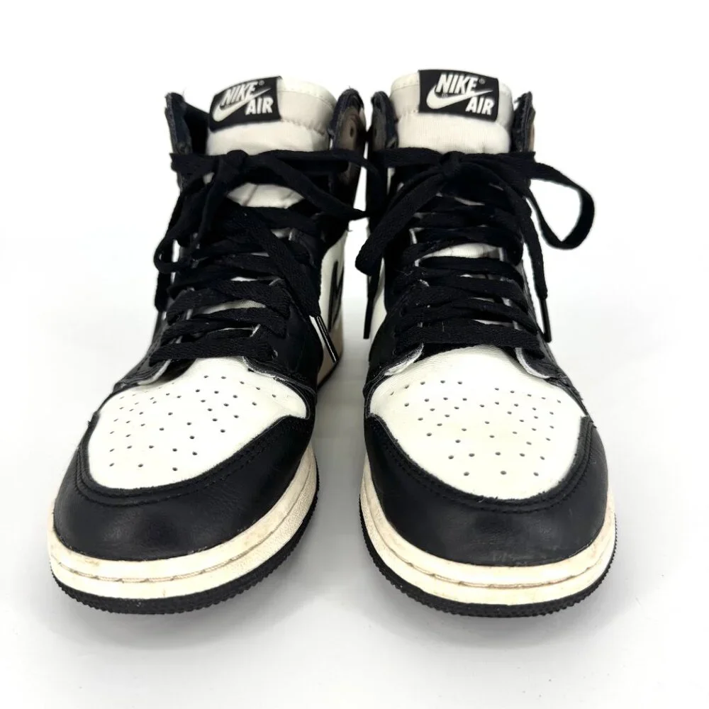 Nike Air Jordan‎ 1 Retro High OG Dark Mocha Size 6.5 Youth / 8 Women's